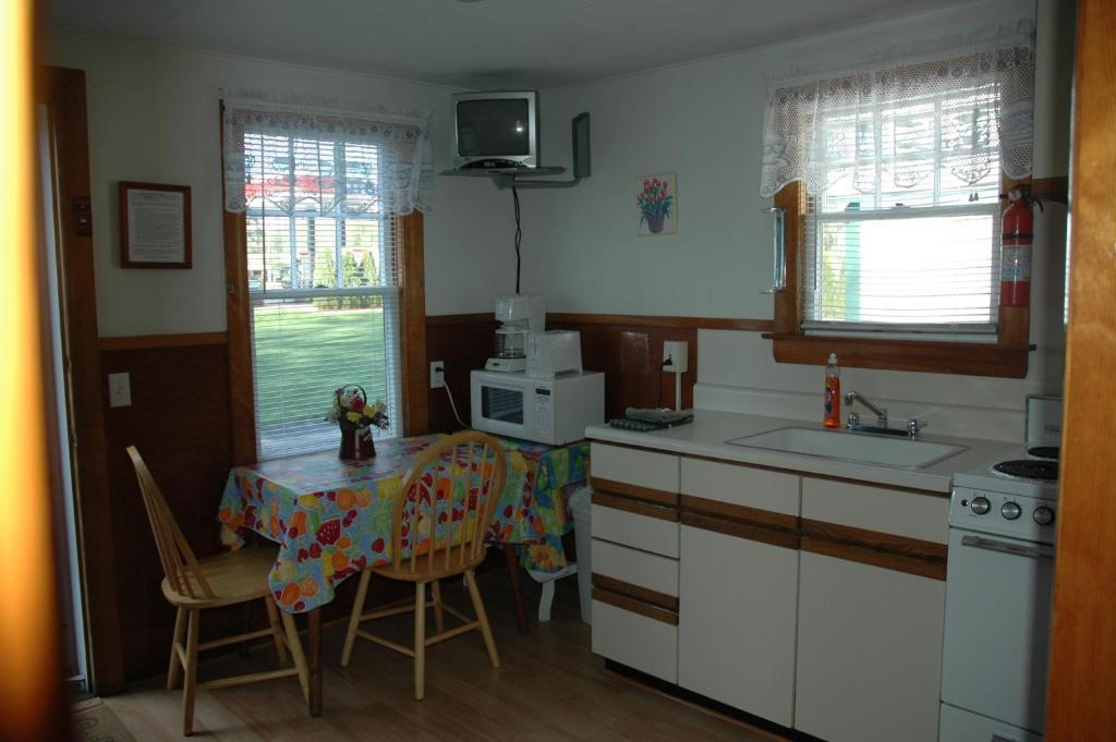 Channel Waterfront Cottages ويرس بيتش الغرفة الصورة
