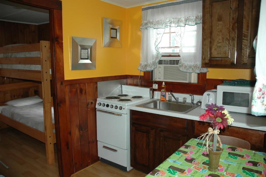 Channel Waterfront Cottages ويرس بيتش الغرفة الصورة
