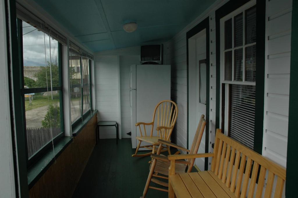Channel Waterfront Cottages ويرس بيتش الغرفة الصورة