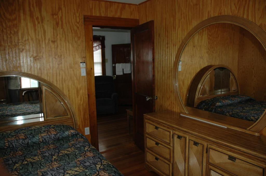 Channel Waterfront Cottages ويرس بيتش الغرفة الصورة
