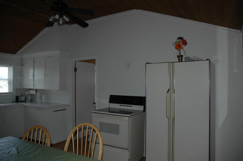 Channel Waterfront Cottages ويرس بيتش الغرفة الصورة